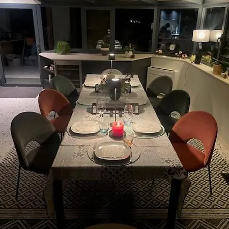 Дом отдыха Familial Le Sauvage A 10 Minutes Pairi Daiza Piscine Et Chiens Ok *